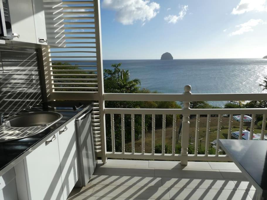 Appartement Terrasse Vue Mer Et Piscine Ле Диамант Екстериор снимка