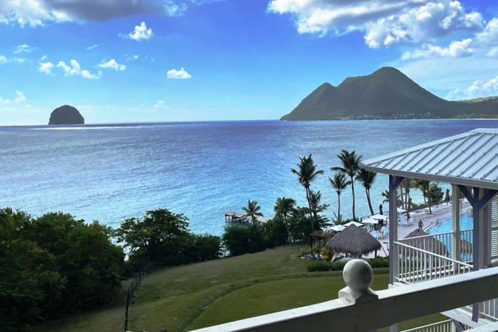 Appartement Terrasse Vue Mer Et Piscine Ле Диамант Екстериор снимка