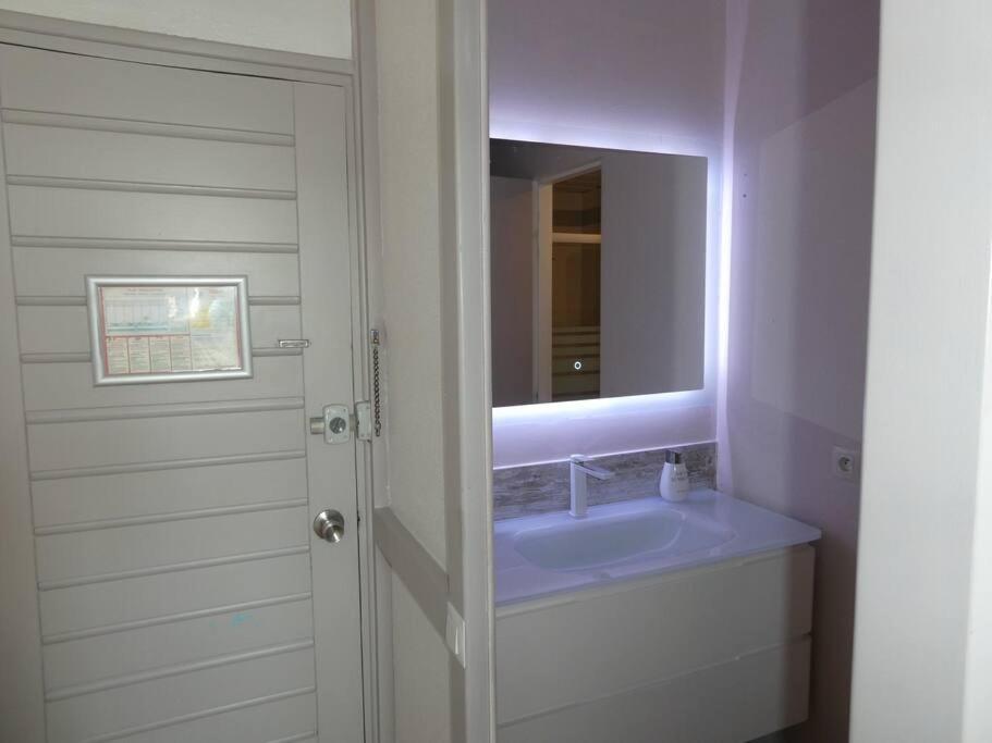 Appartement Terrasse Vue Mer Et Piscine Ле Диамант Екстериор снимка