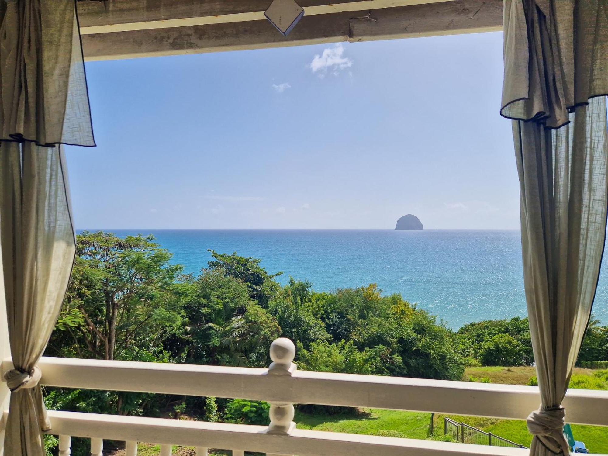 Appartement Terrasse Vue Mer Et Piscine Ле Диамант Екстериор снимка
